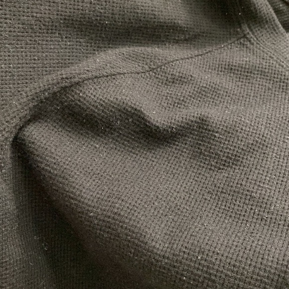 Victoria’s Secret | Short Black Raglan Sleeve Knit Top - Picture 5 of 9